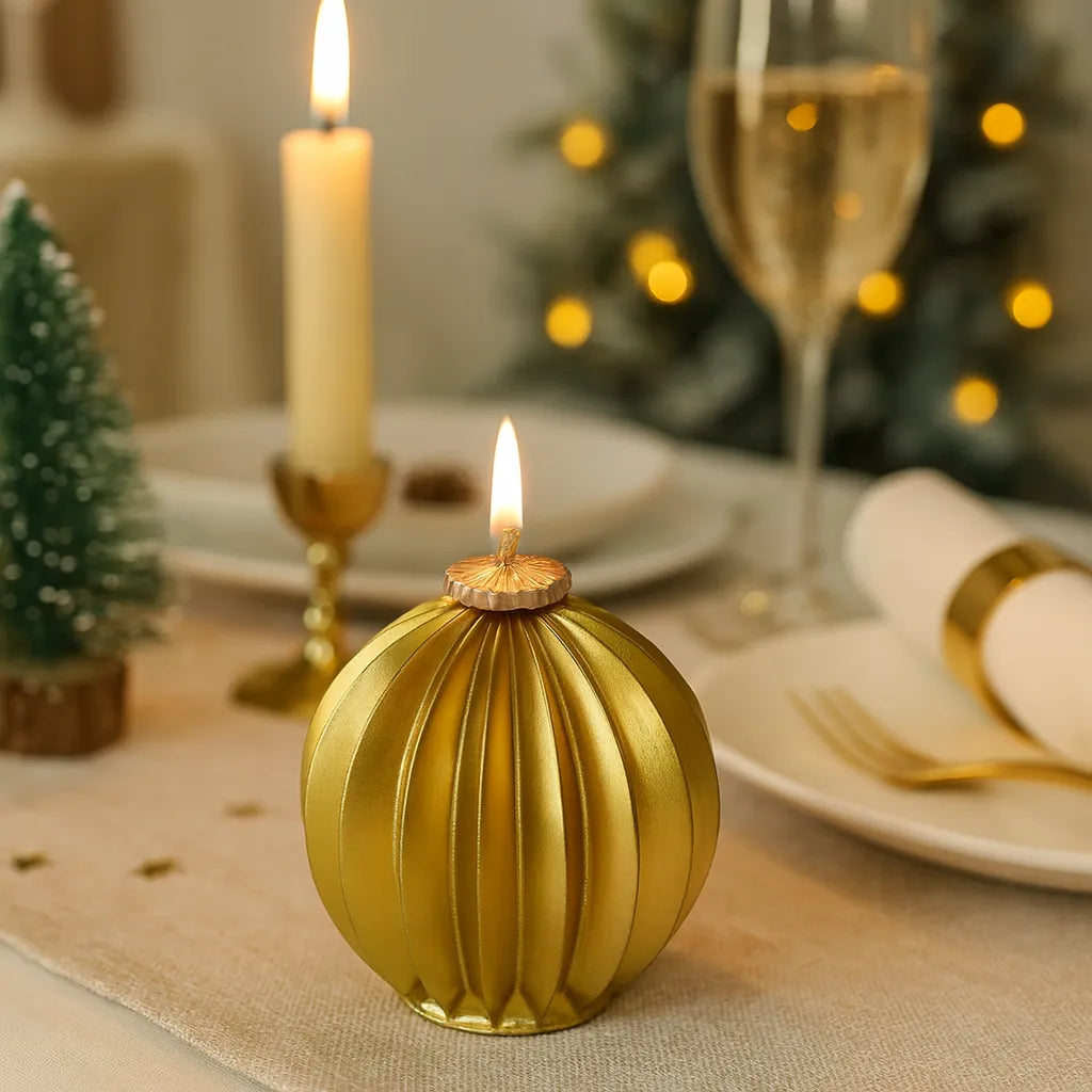 Bougie Décorative Boule de Noël Dorée