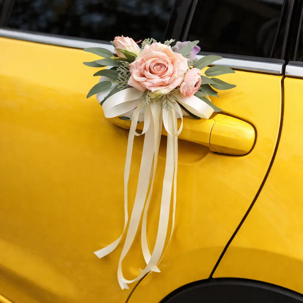 Fleurs Elégantes Feuillages pour Voiture Mariage