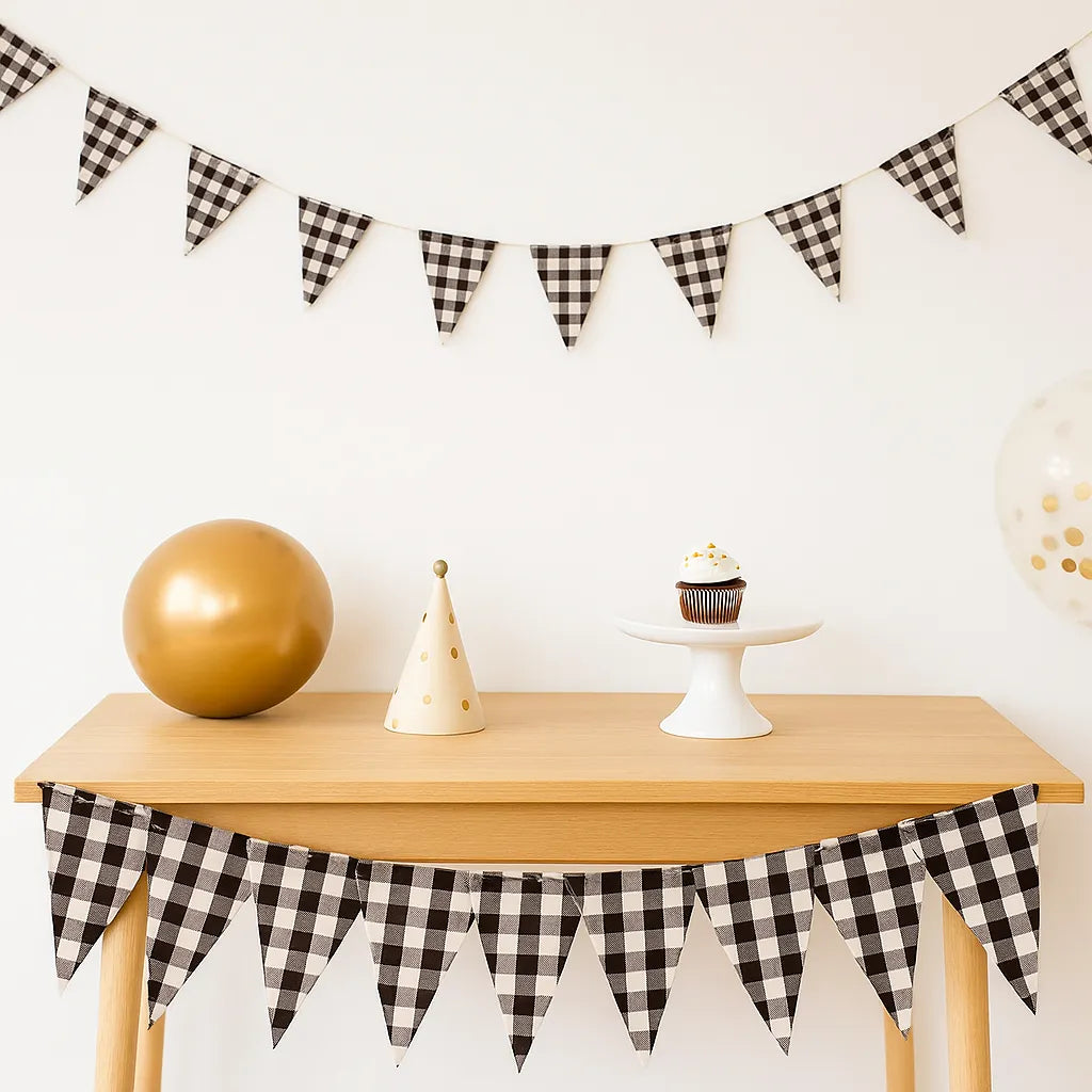 Guirlande Anniversaire Carreaux Marrons Design