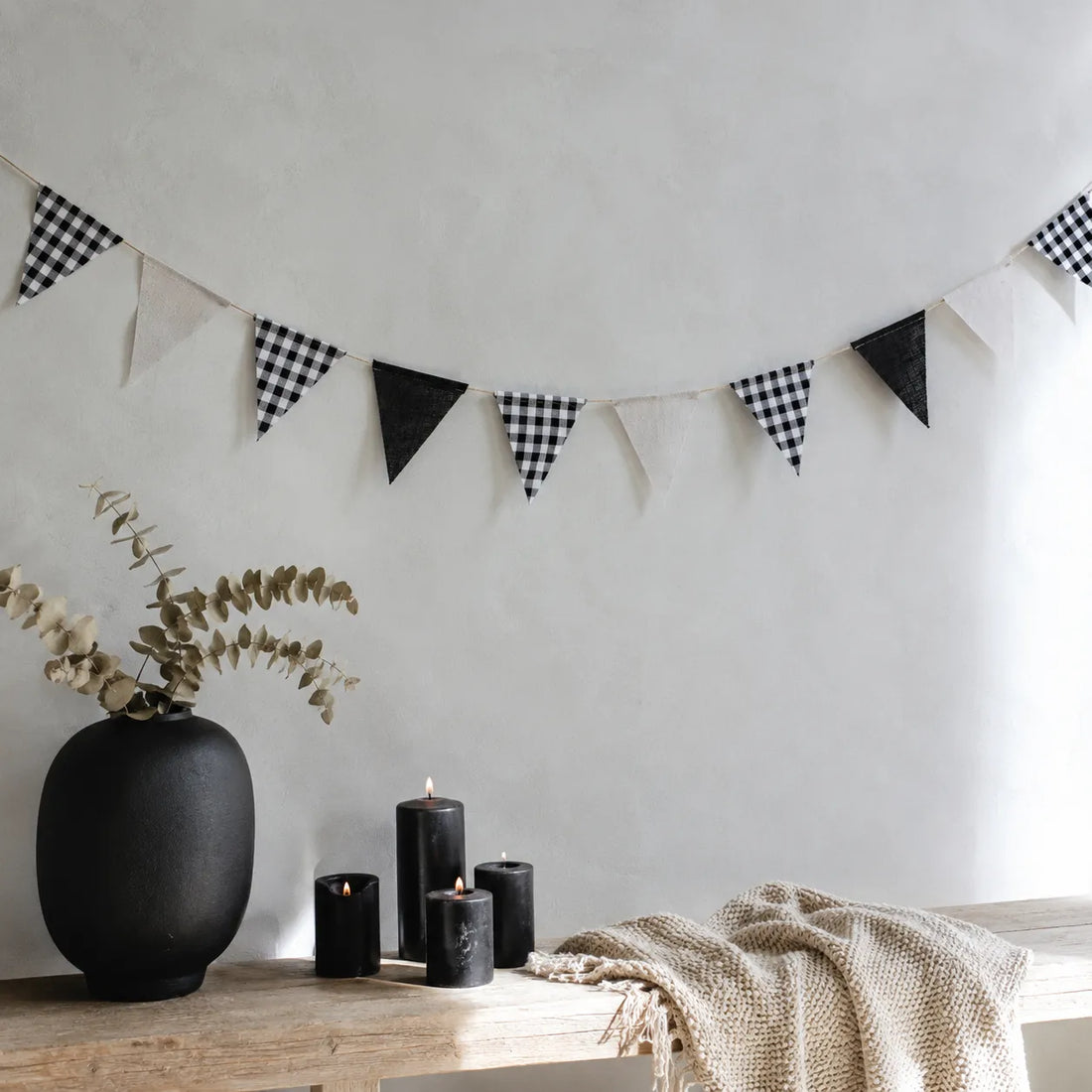 Guirlande Anniversaire Carreaux Noirs-blancs