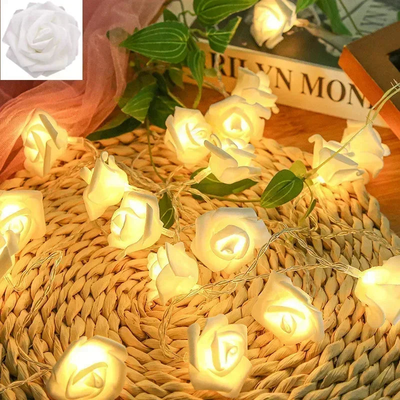 Guirlande Lumineuse De Roses Blanches romantique