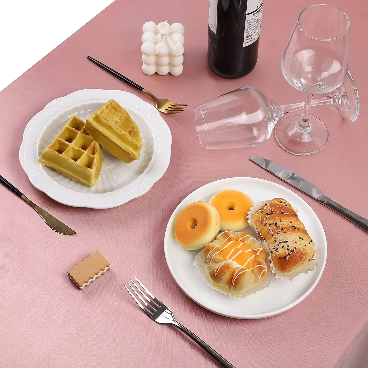 Nappe de Table en Satin Rose Sublime