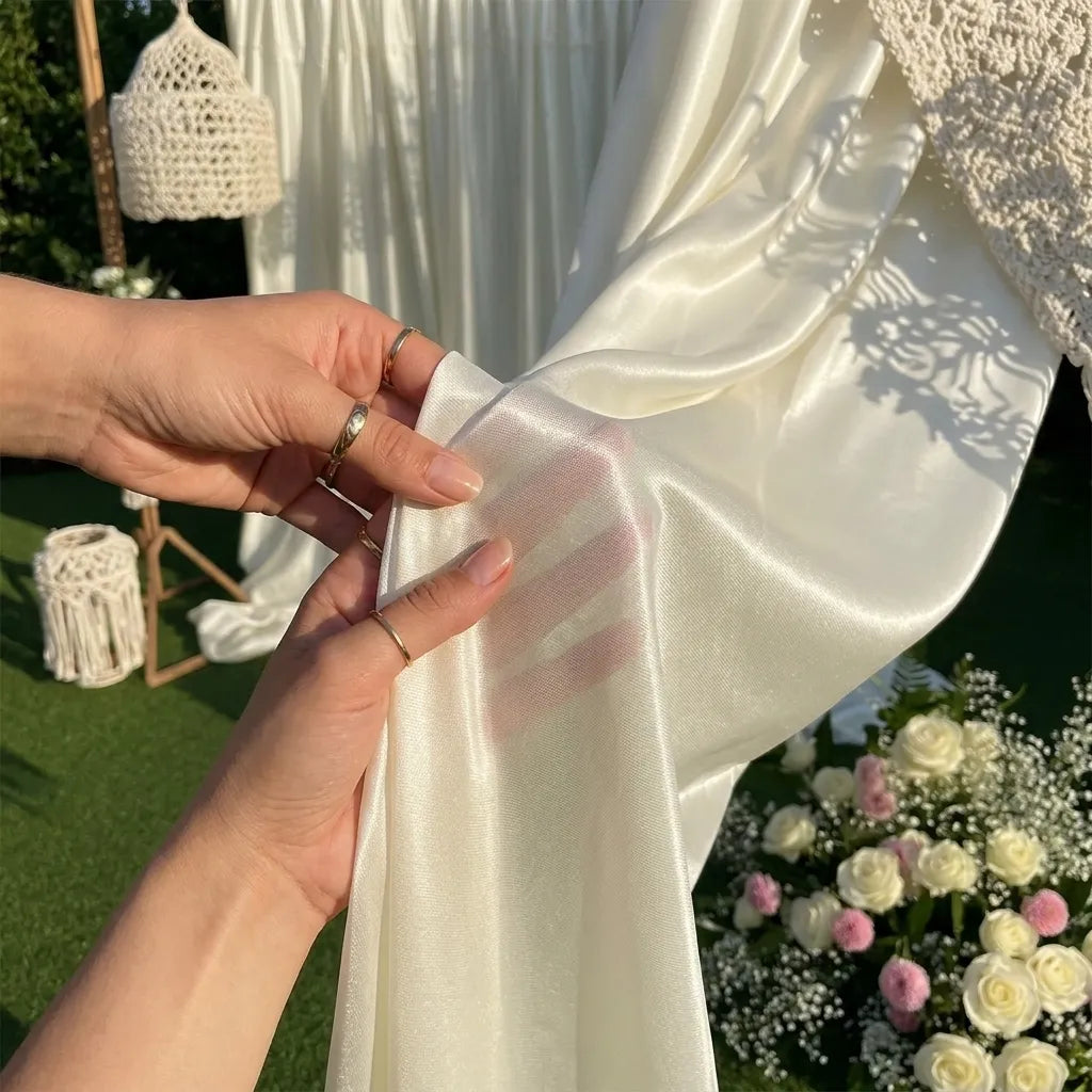 Rideau Mariage Beige Satiné Fluide