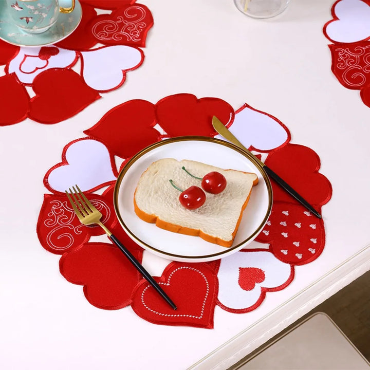Set de Table Brodé Cœurs