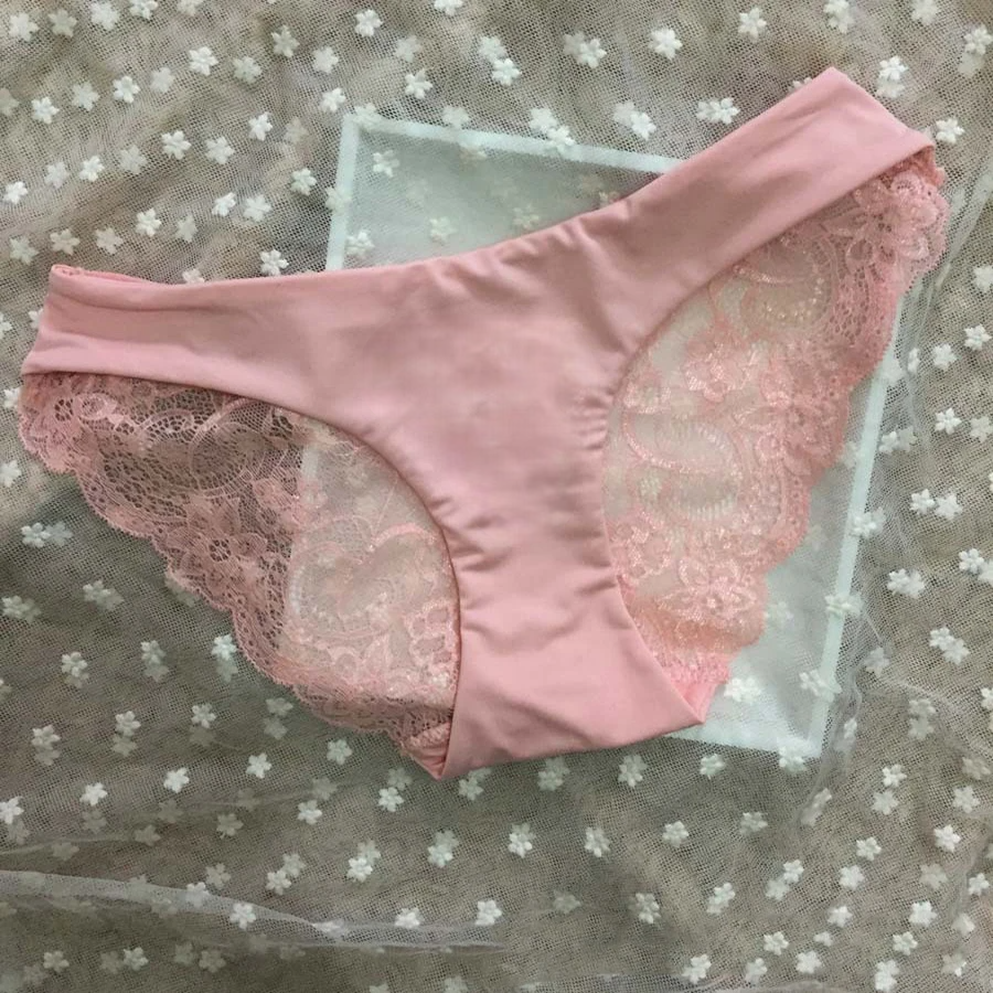 Sous-Vêtement Femme Personnalisé en Dentelles Rose