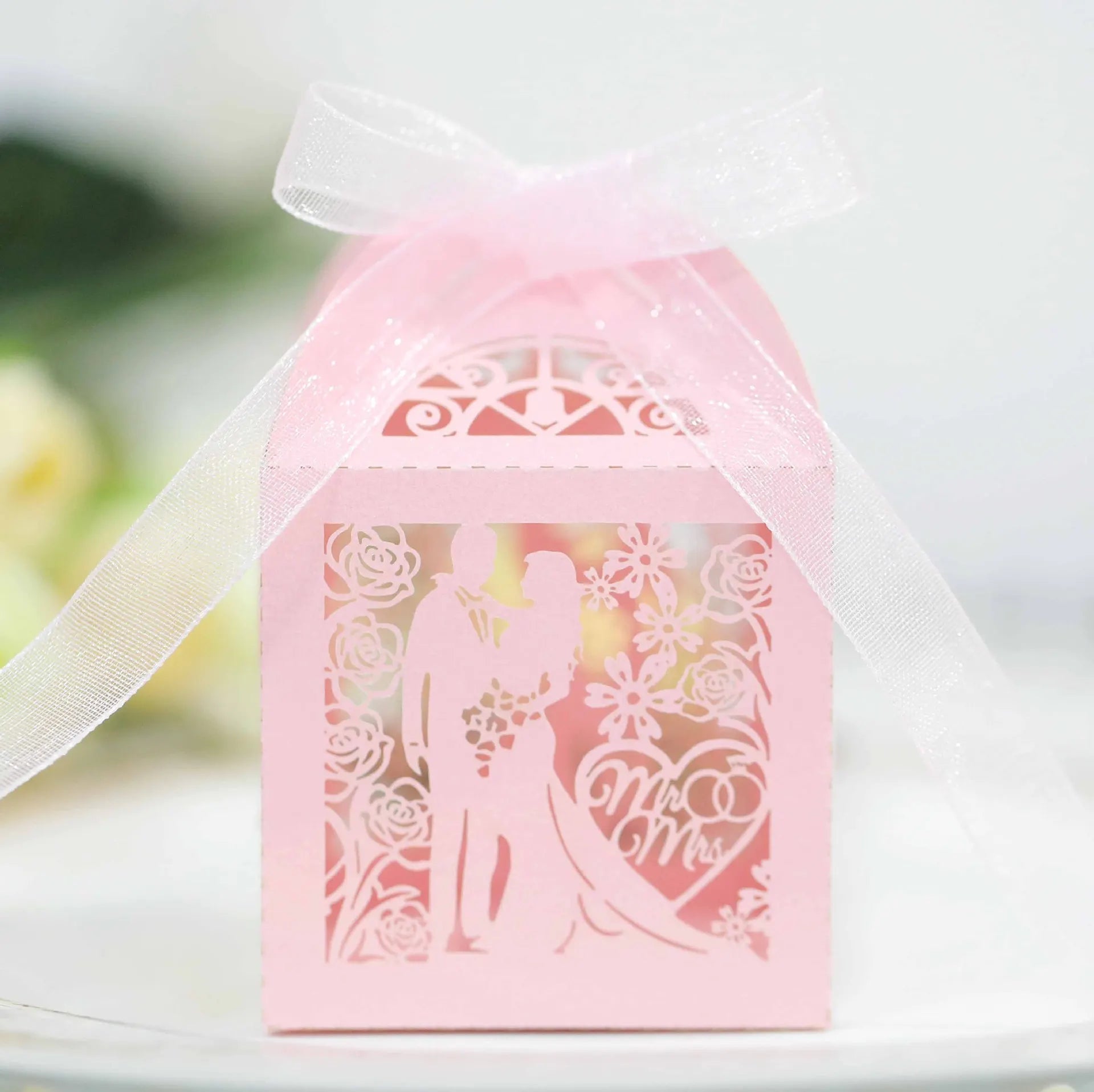 boîte à dragées au design romantique