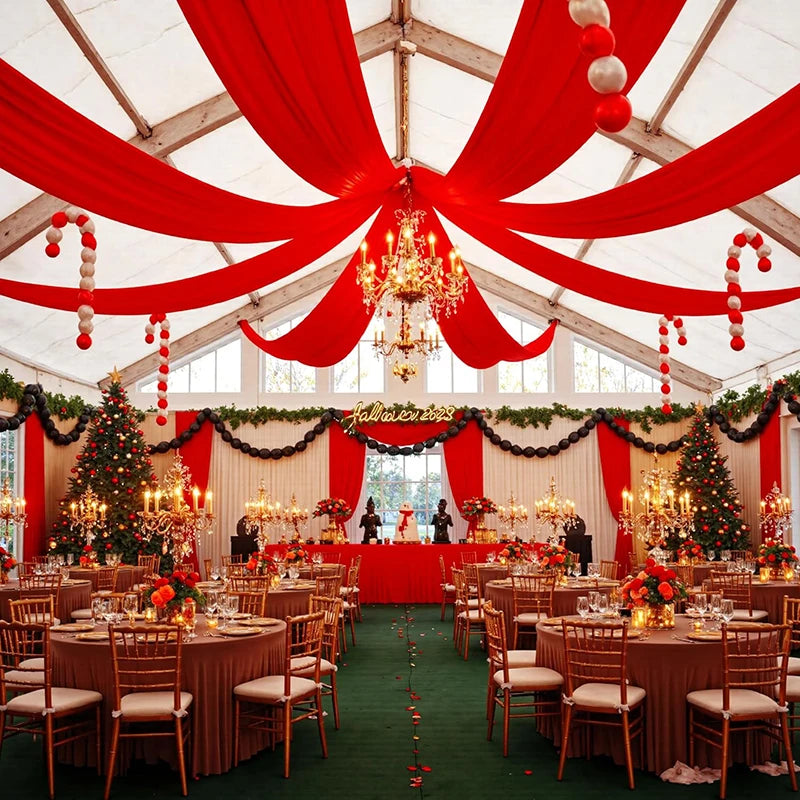 drapé rouge satiné plafond mariage